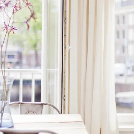 Enjoy This Beautiful, Spacious 2 Bedroom - Amsa104 Amsterdam